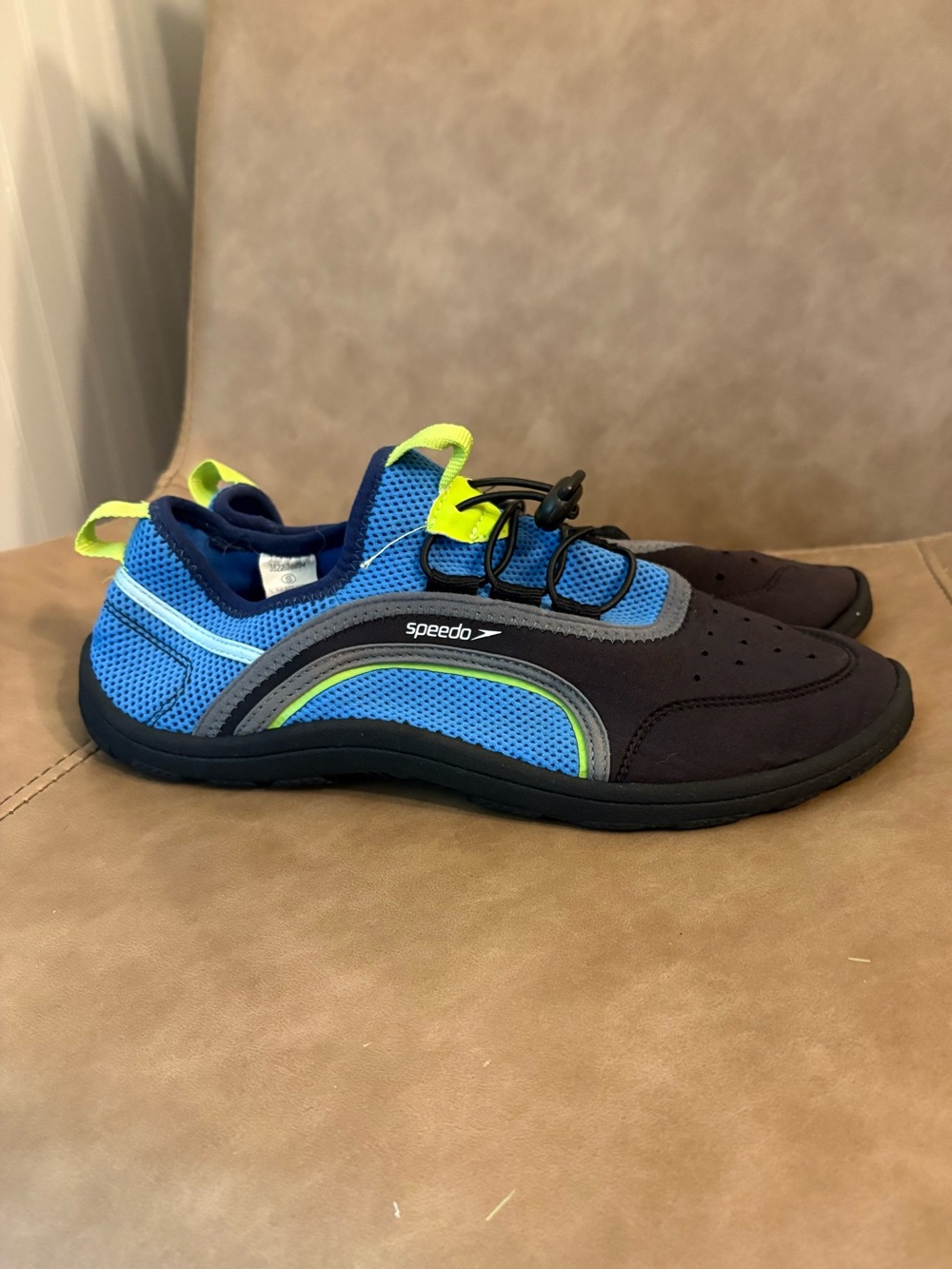 Speedo men’s blue black surf walker water shoe size S 7 8